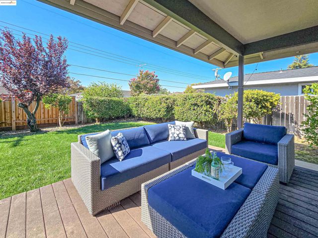 7036 13Th St, Sacramento, CA 95831