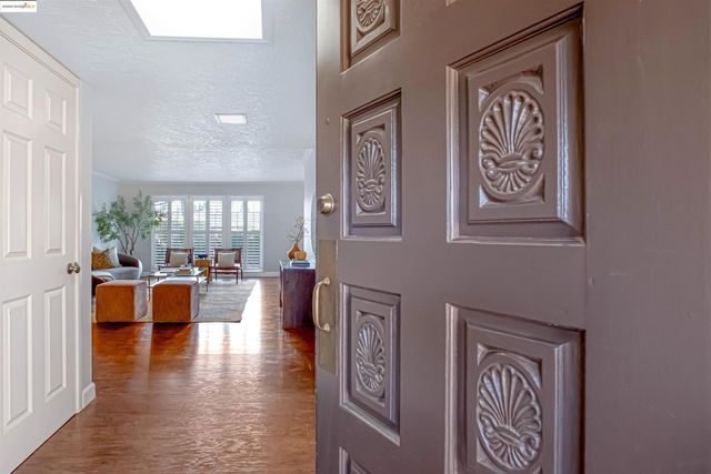 7036 13Th St, Sacramento, CA 95831