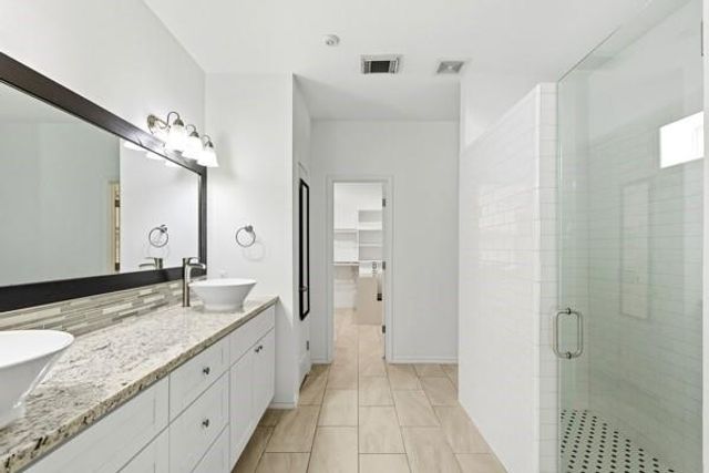 13911 Cypresswood Crossing Boulevard, Houston, TX 77070