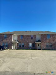 5801 Redstone Drive, Killeen, TX 76543