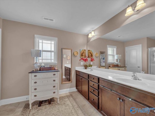 7 Sudworth Drive SW, Huntsville, AL 35824