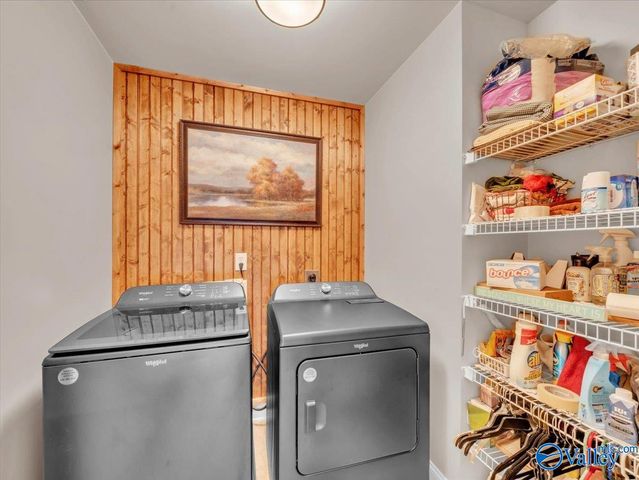 7 Sudworth Drive SW, Huntsville, AL 35824