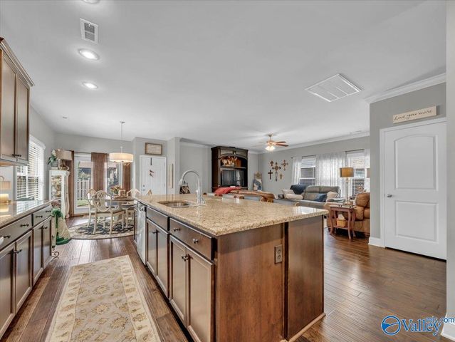 7 Sudworth Drive SW, Huntsville, AL 35824