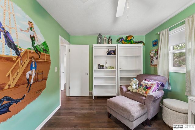 1806 Mayfair Drive, Omaha, NE 68144