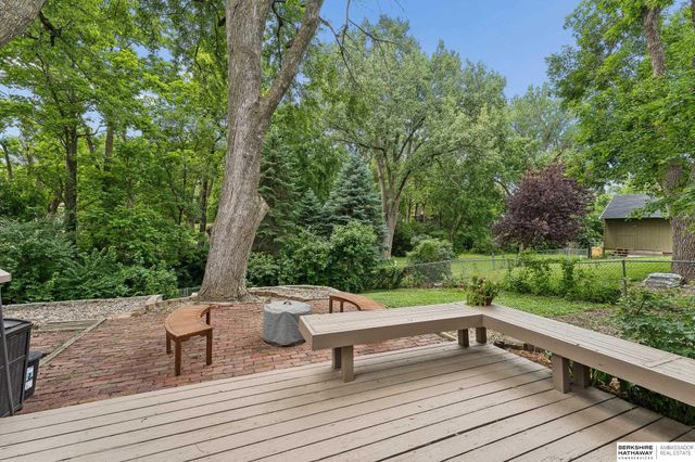 1806 Mayfair Drive, Omaha, NE 68144
