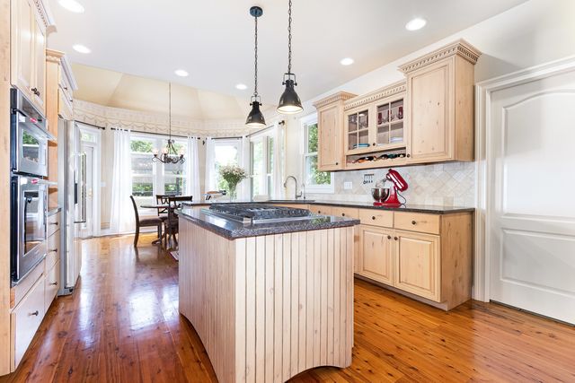 26010 W Airport Road, Minooka, IL 60447