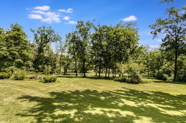 26010 W Airport Road, Minooka, IL 60447
