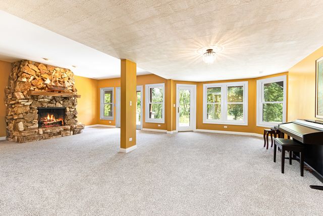 26010 W Airport Road, Minooka, IL 60447