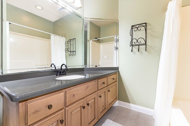26010 W Airport Road, Minooka, IL 60447