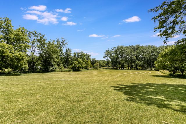 26010 W Airport Road, Minooka, IL 60447