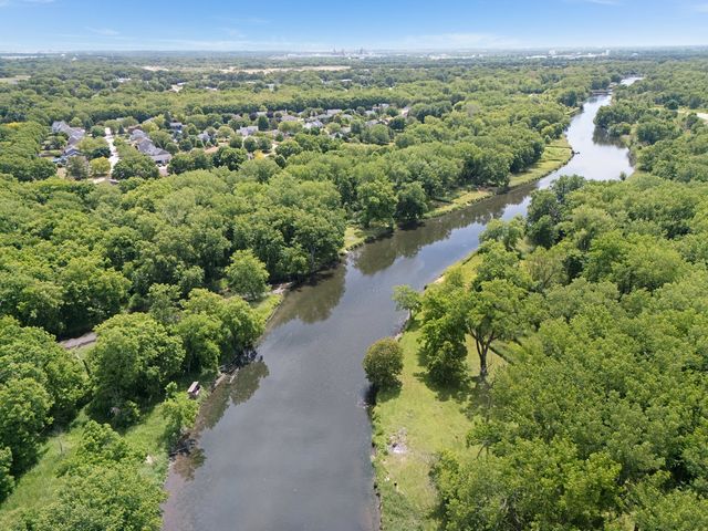 26010 W Airport Road, Minooka, IL 60447