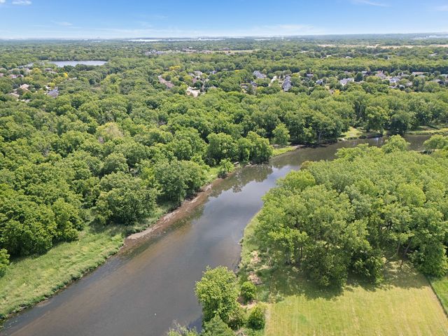 26010 W Airport Road, Minooka, IL 60447