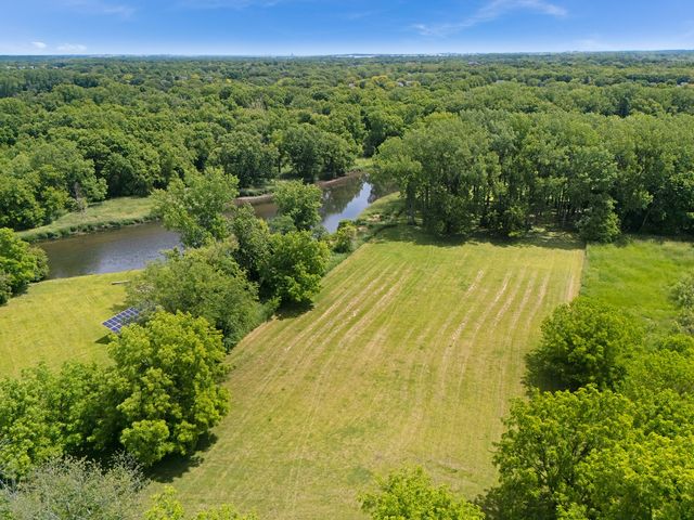 26010 W Airport Road, Minooka, IL 60447