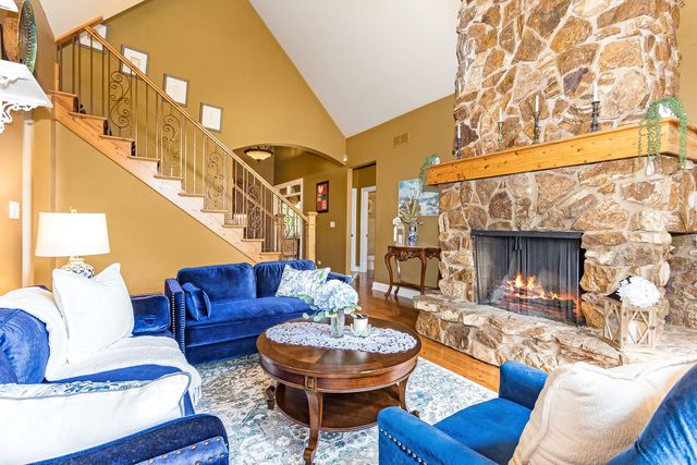 26010 W Airport Road, Minooka, IL 60447