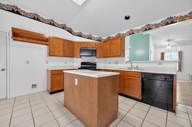 4615 Leicester Way, Missouri City, TX 77459