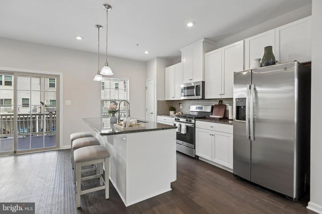 10018 SANDY RUN RD, Middle River, MD 21220