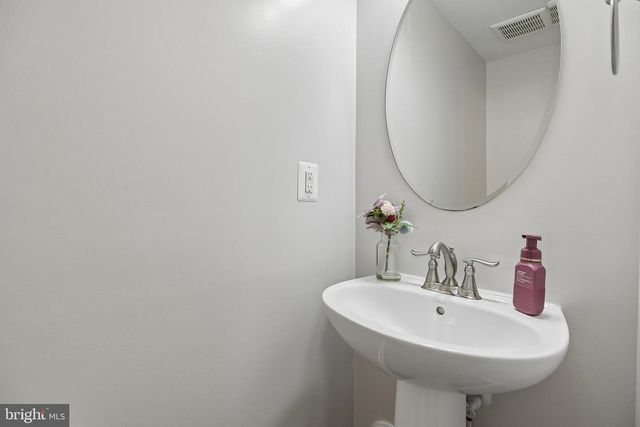 10018 SANDY RUN RD, Middle River, MD 21220
