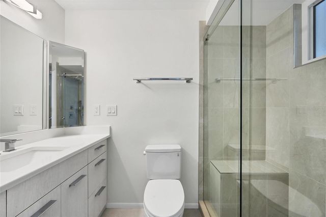 226 GOLDEN GATE POINT 32, Sarasota, FL 34236