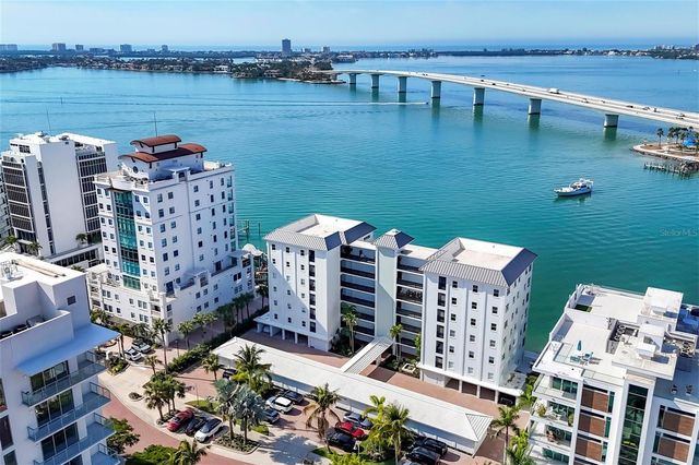 226 GOLDEN GATE POINT 32, Sarasota, FL 34236