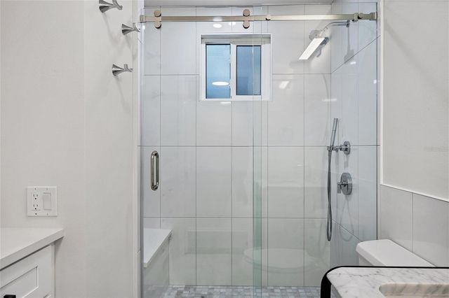 226 GOLDEN GATE POINT 32, Sarasota, FL 34236