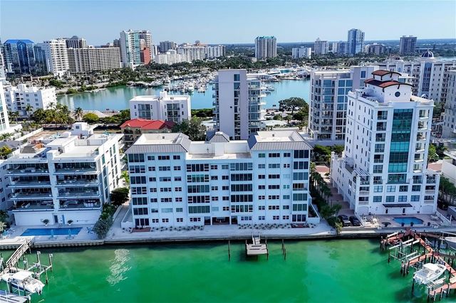 226 GOLDEN GATE POINT 32, Sarasota, FL 34236