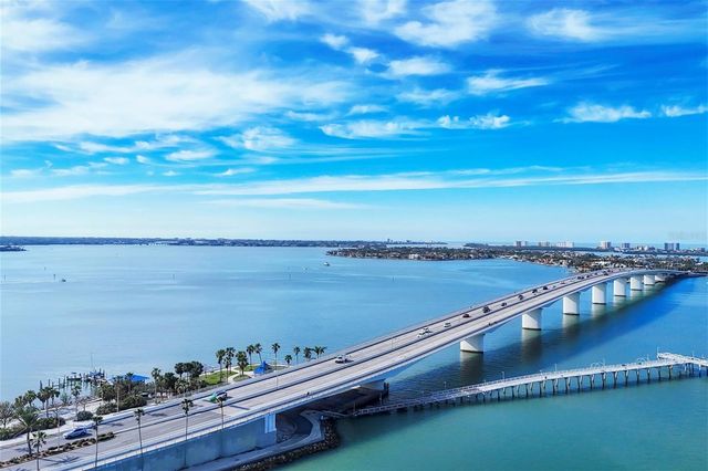 226 GOLDEN GATE POINT 32, Sarasota, FL 34236