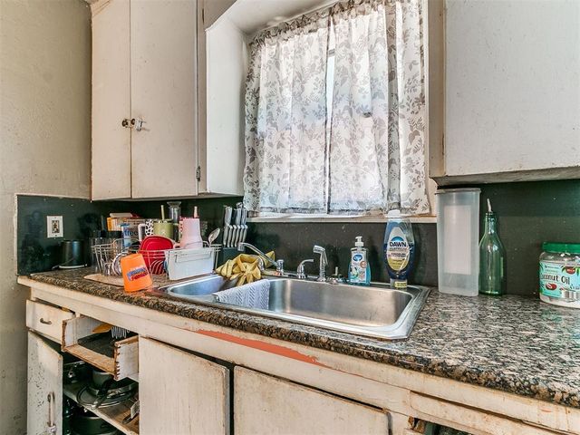 1137 Carverdale Drive, Oklahoma City, OK 73117