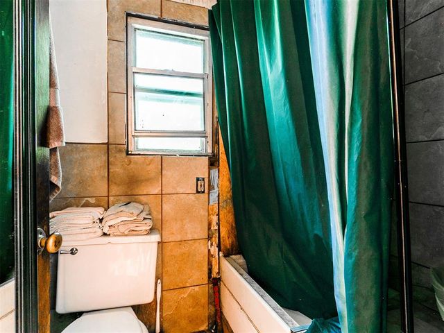 1137 Carverdale Drive, Oklahoma City, OK 73117