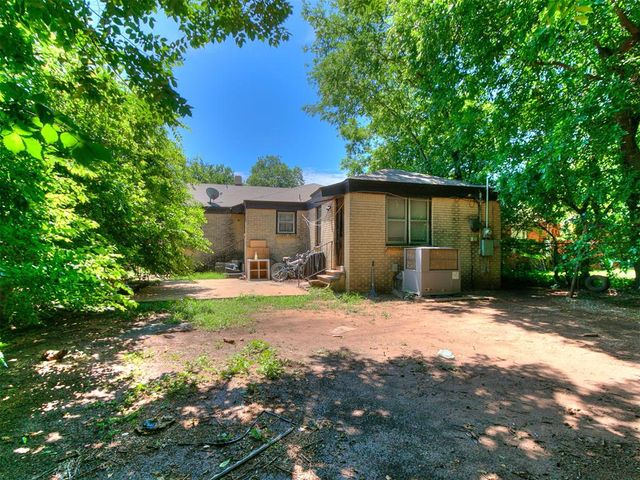 1137 Carverdale Drive, Oklahoma City, OK 73117