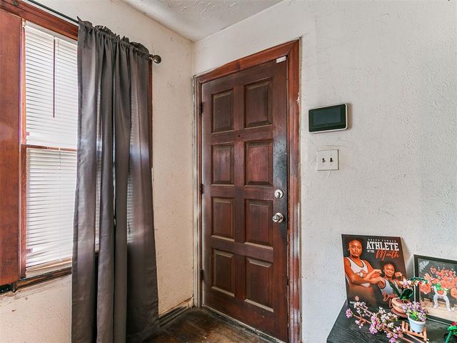 1137 Carverdale Drive, Oklahoma City, OK 73117