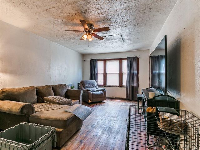 1137 Carverdale Drive, Oklahoma City, OK 73117