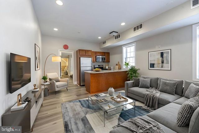 230 S EXETER ST, Baltimore, MD 21202