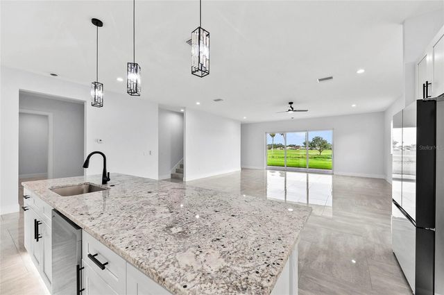 9225 RAES CREEK PLACE, Palmetto, FL 34221