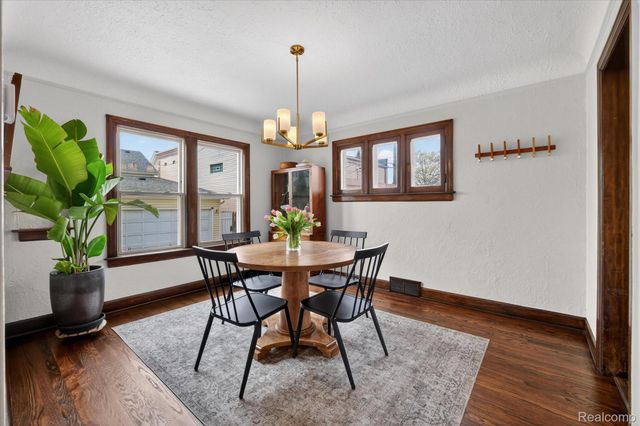 2826 3rd Street, Wyandotte, MI 48192