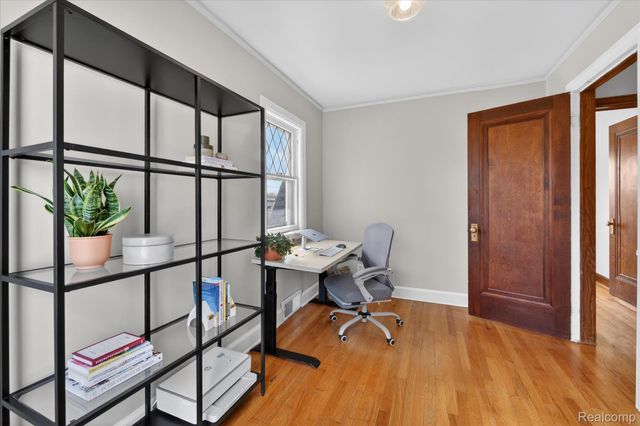 2826 3rd Street, Wyandotte, MI 48192