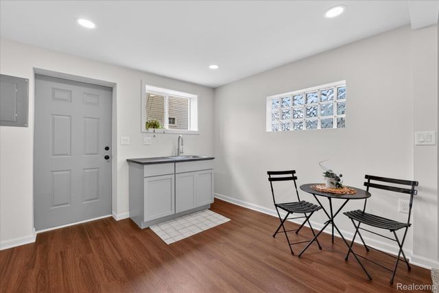 2826 3rd Street, Wyandotte, MI 48192