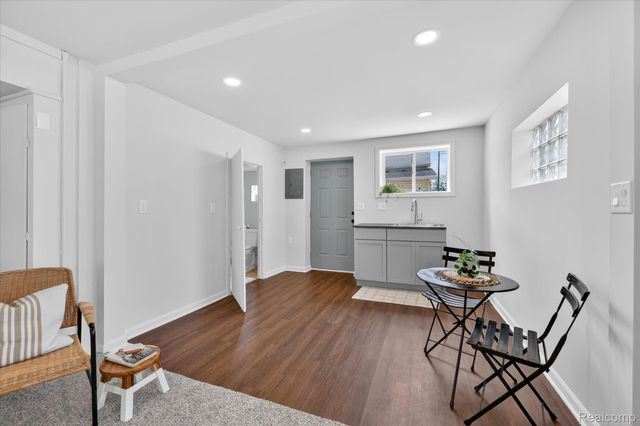 2826 3rd Street, Wyandotte, MI 48192