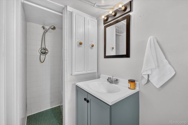 2826 3rd Street, Wyandotte, MI 48192