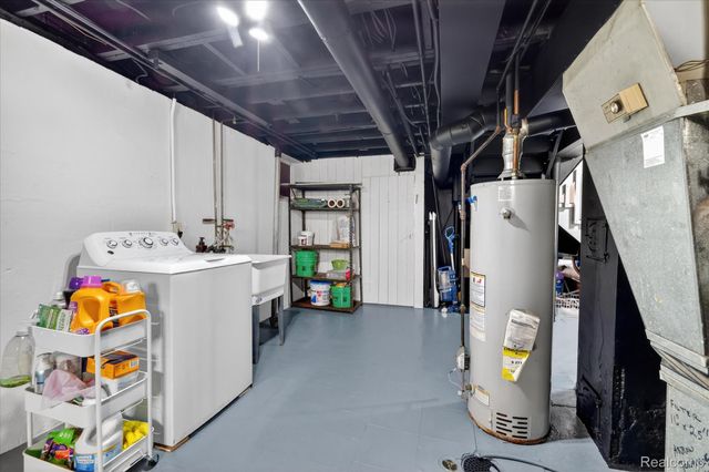 2826 3rd Street, Wyandotte, MI 48192