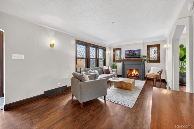 2826 3rd Street, Wyandotte, MI 48192