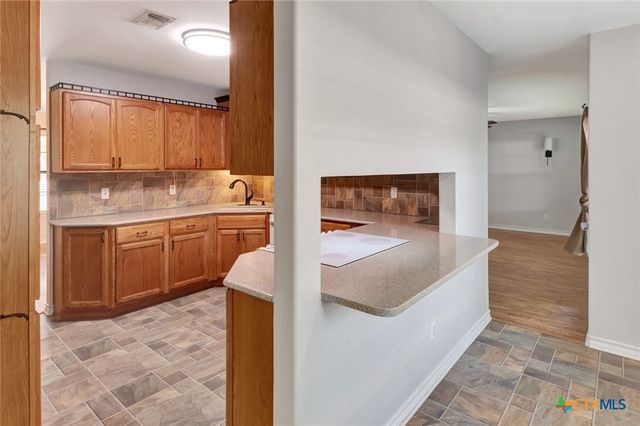 225 Kirkwall Street, Victoria, TX 77904