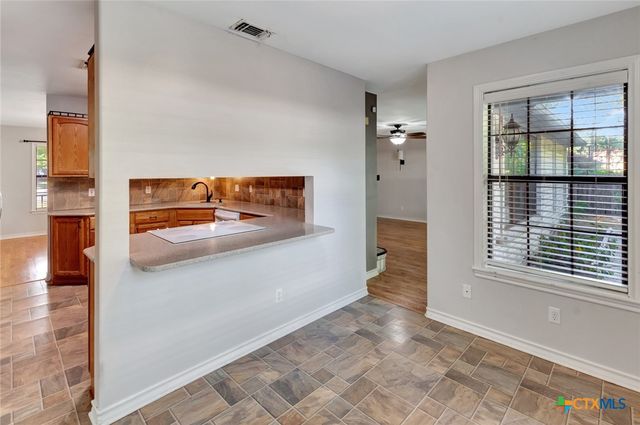 225 Kirkwall Street, Victoria, TX 77904