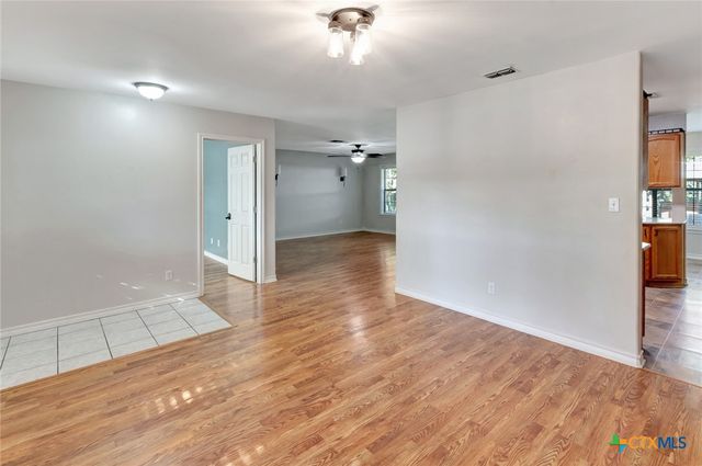 225 Kirkwall Street, Victoria, TX 77904