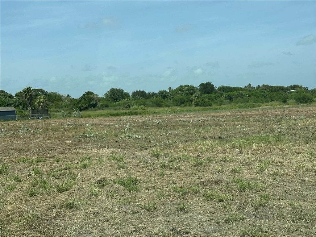 Lot 17 S Rife, Aransas Pass, TX 78336 — photo 2