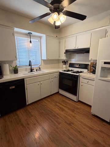 168 W Indianapolis Avenue, Clovis, CA 93612