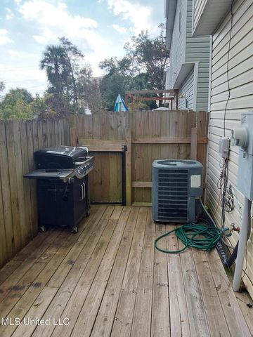 1120 A Century Oaks Drive, Gulfport, MS 39507