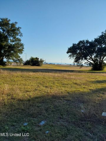 1120 A Century Oaks Drive, Gulfport, MS 39507