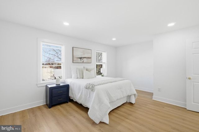 5410 NARCISSUS AVE, Baltimore, MD 21215