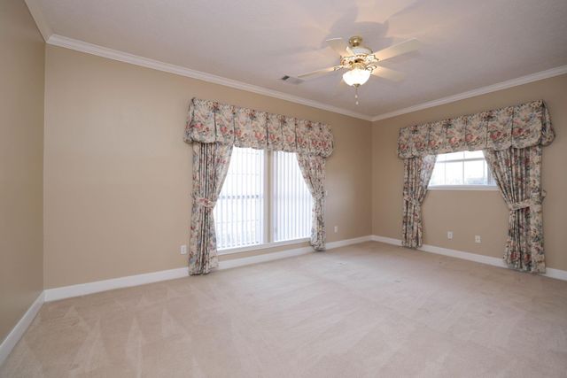 16001 Kevindale Court, Houston, TX 77040