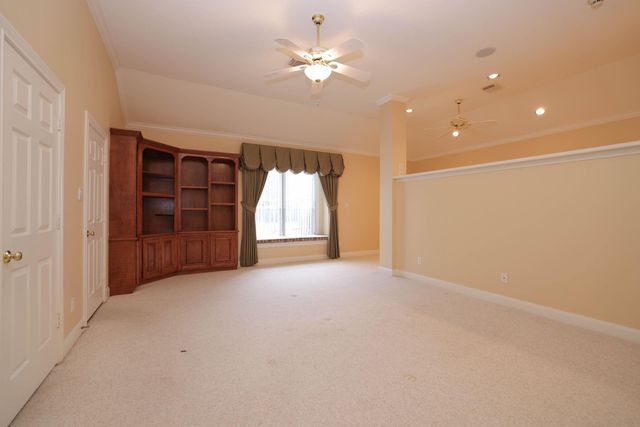 16001 Kevindale Court, Houston, TX 77040